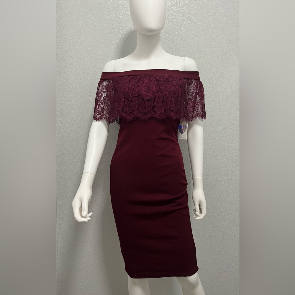 Elegant Off-Shoulder Lace Dress